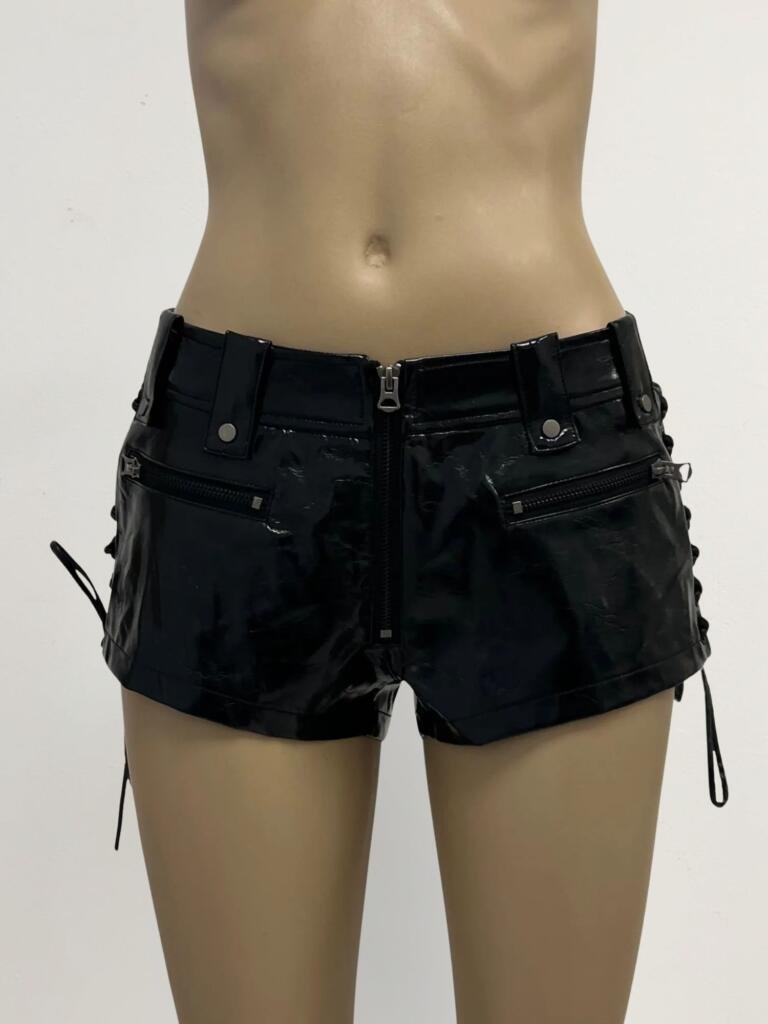 SHORT ZAIRA