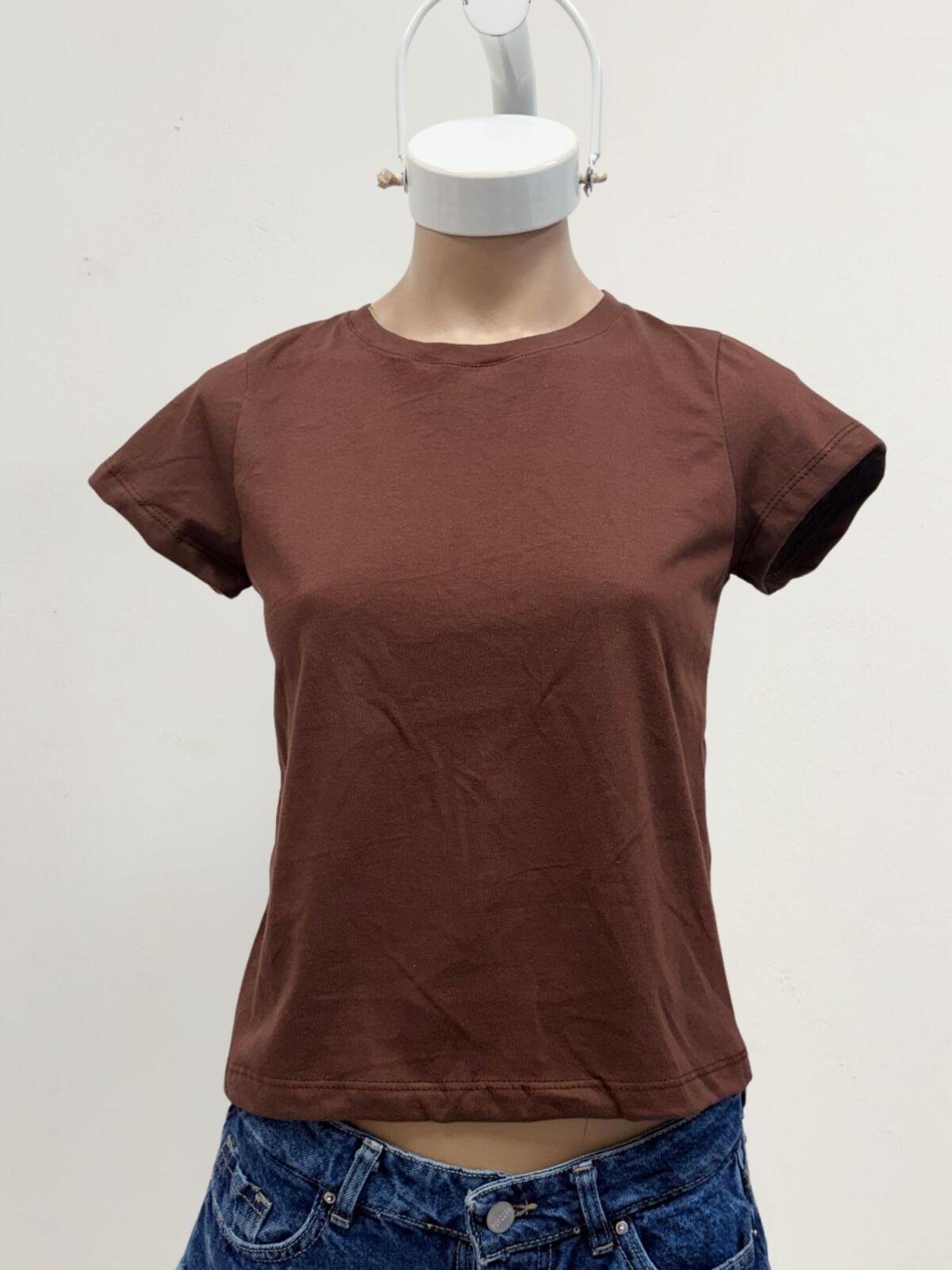 REMERA BASICA CLOE — imagen 3